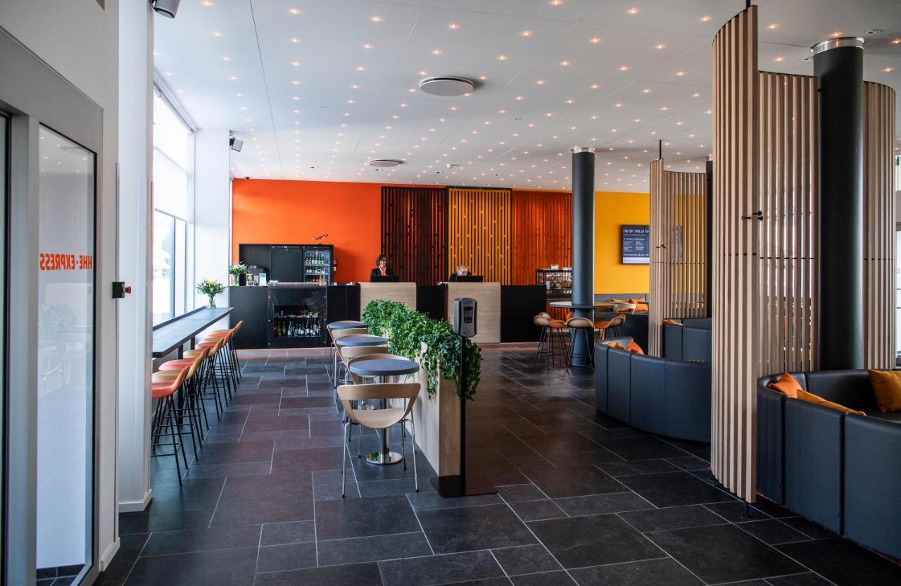 Hhe Express Hotel Nuuk Exterior photo