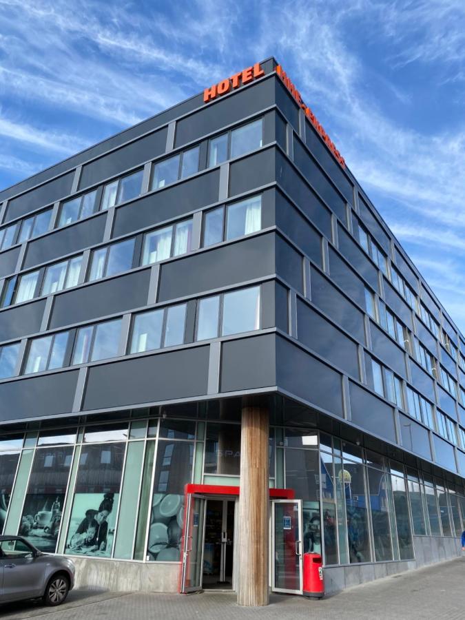 Hhe Express Hotel Nuuk Exterior photo