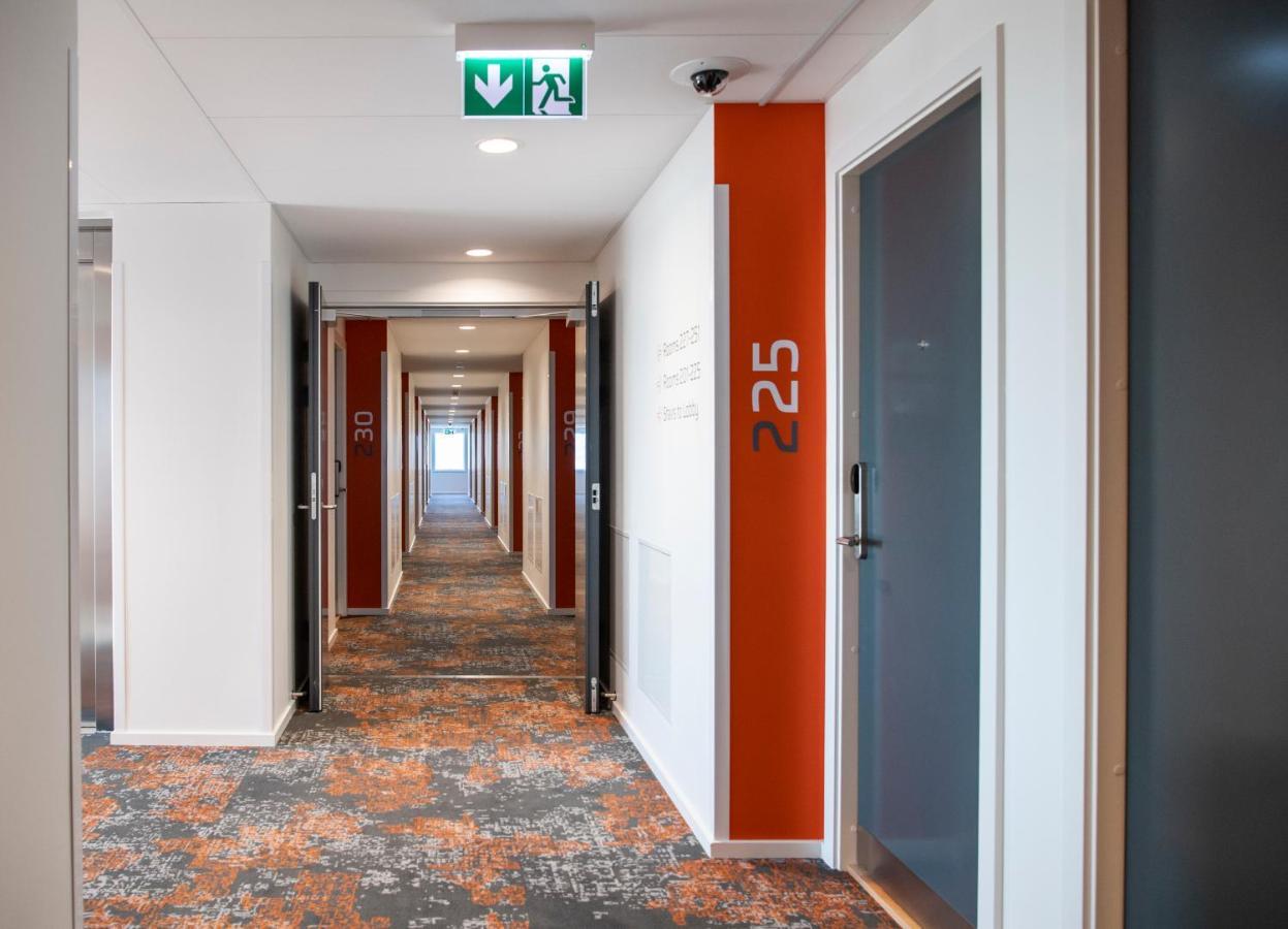 Hhe Express Hotel Nuuk Exterior photo