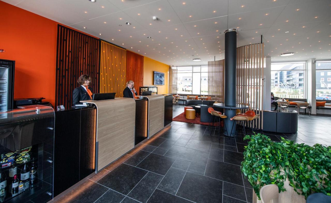 Hhe Express Hotel Nuuk Exterior photo