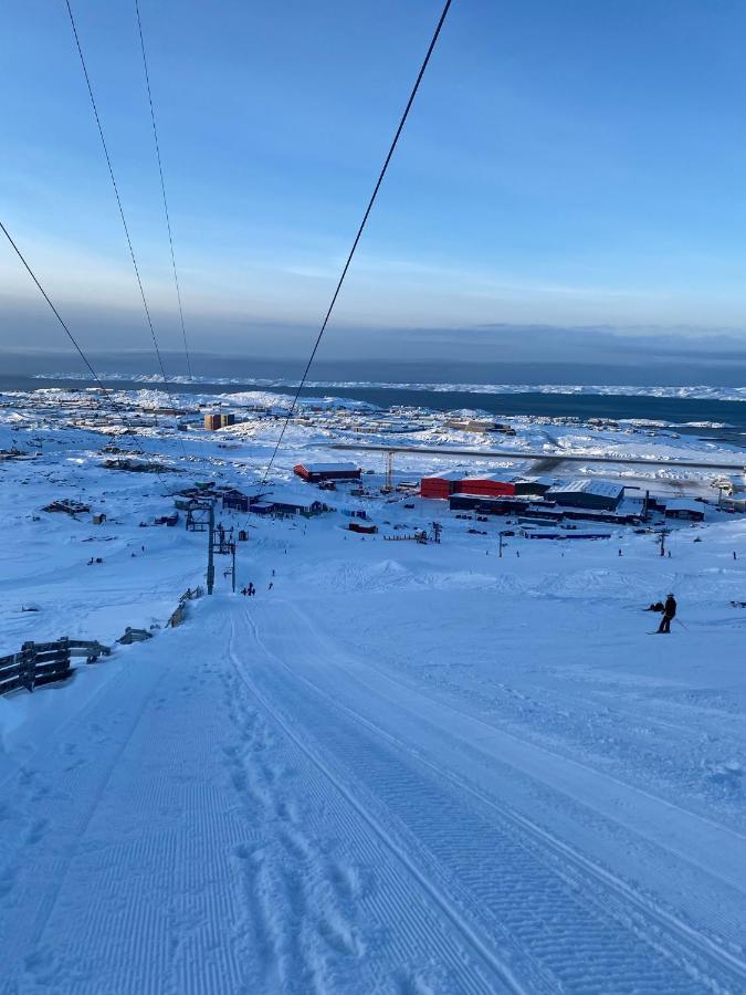 Hhe Express Hotel Nuuk Exterior photo