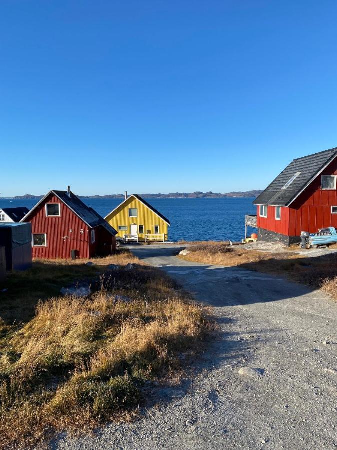 Hhe Express Hotel Nuuk Exterior photo