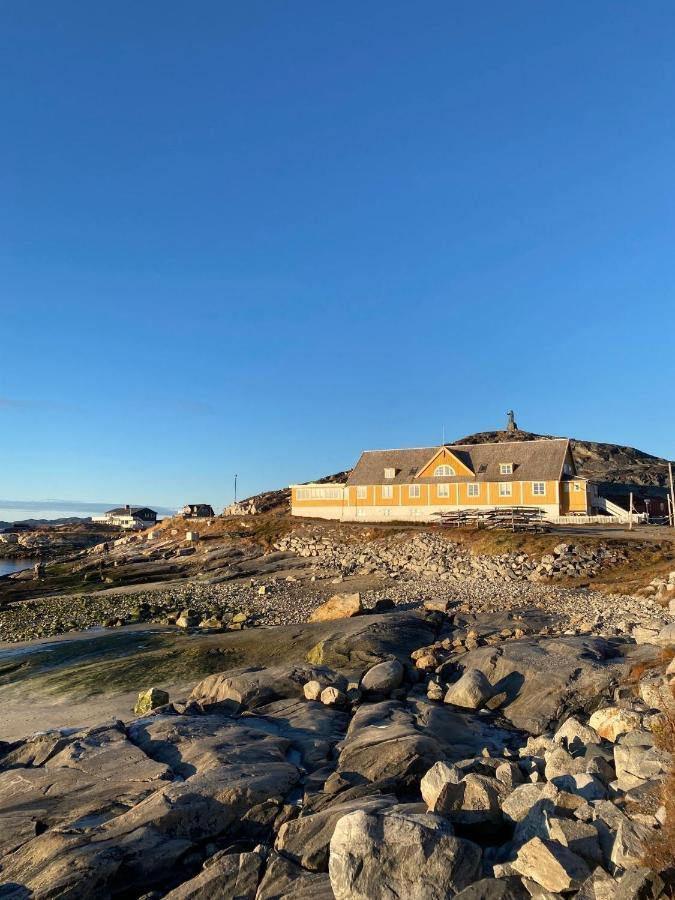 Hhe Express Hotel Nuuk Exterior photo